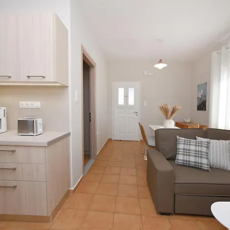 Cyclamen * Posidhonia (Syros)