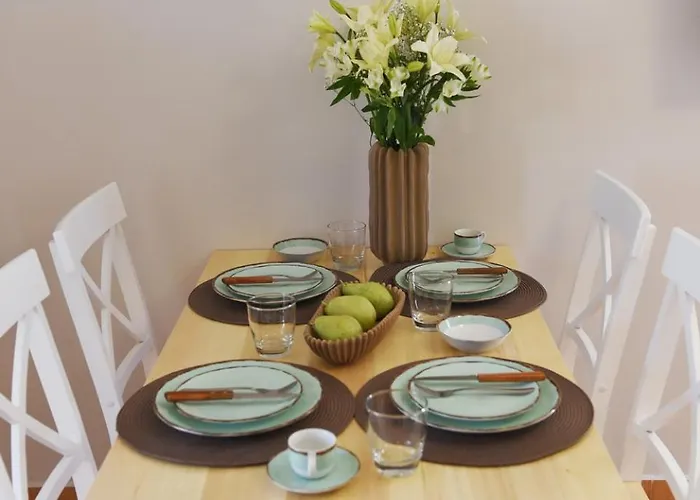 Cyclamen アパート Posidhonía